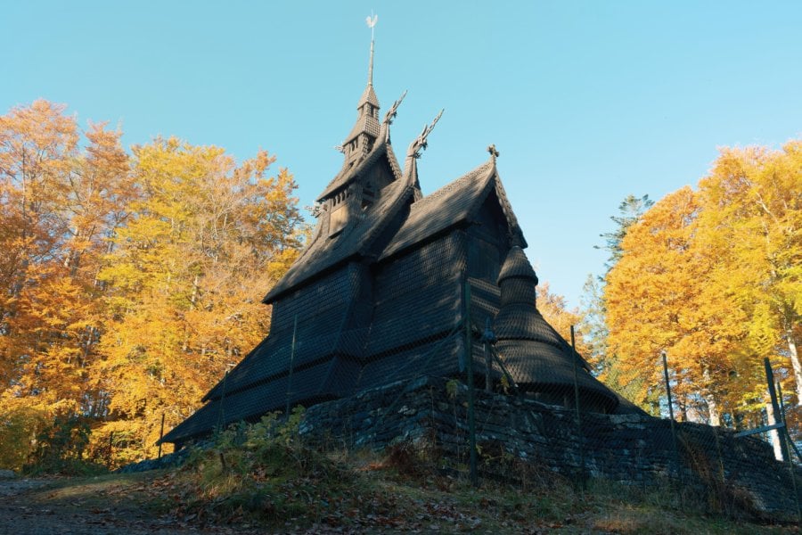 ÉGLISE EN BOIS DEBOUT (FANTOFT NYE STAVKIRKE)