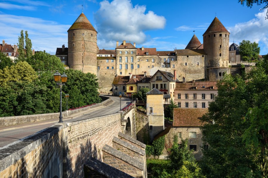 LA TOUR DE L'ORLE D'OR