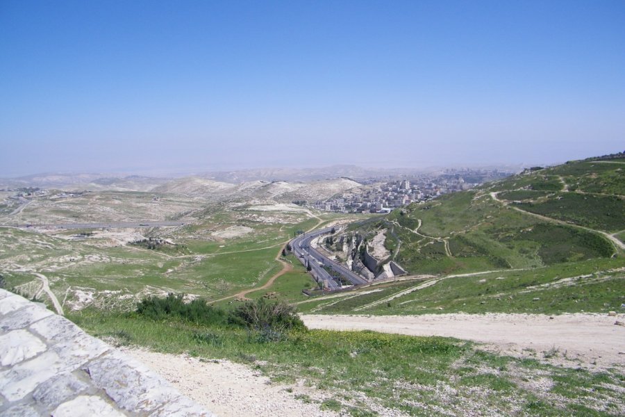 Le désert de Judée, les territoires palestiniens au loin. Camille RENEVOT