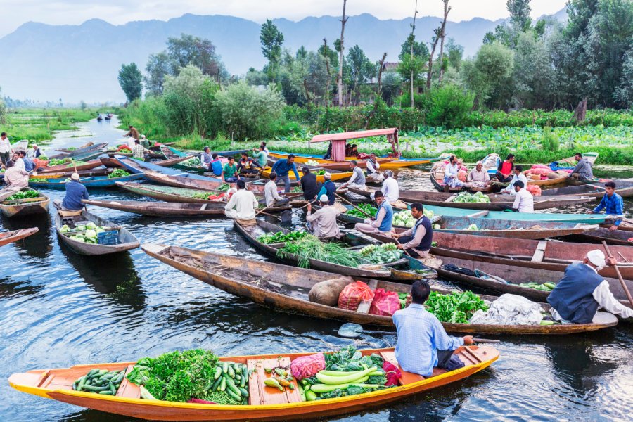 MARCHÉ FLOTTANT