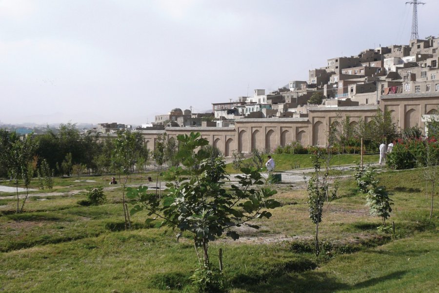 Jardins de Babur où l'empereur du même nom est enterré. Constance de Bonnaventure