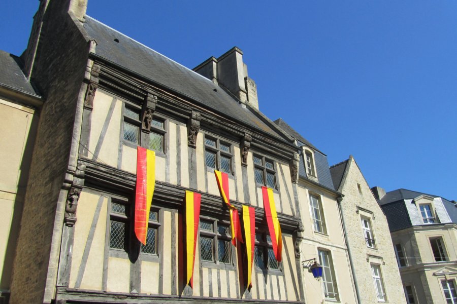 CONSERVATOIRE DE LA DENTELLE DE BAYEUX