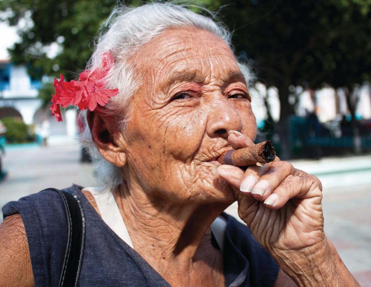 Fumeuse de cigare, Santiago de Cuba.