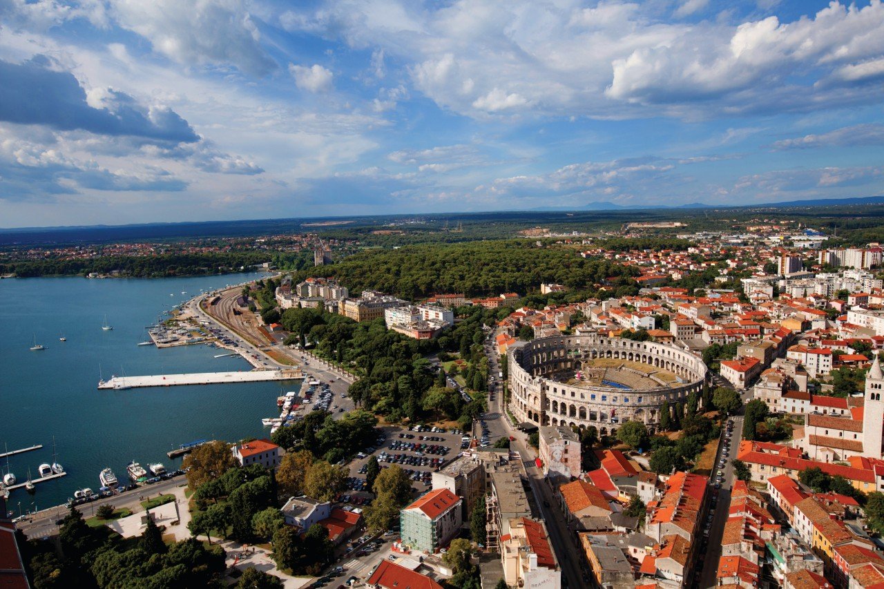 Vue aérienne de Pula.