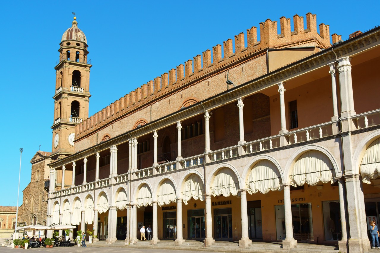 Piazza del Popolo, Faenza.