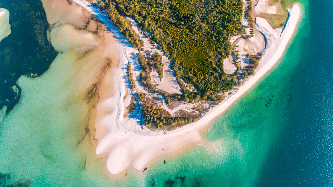 Vue aérienne de la plage d'Utende.