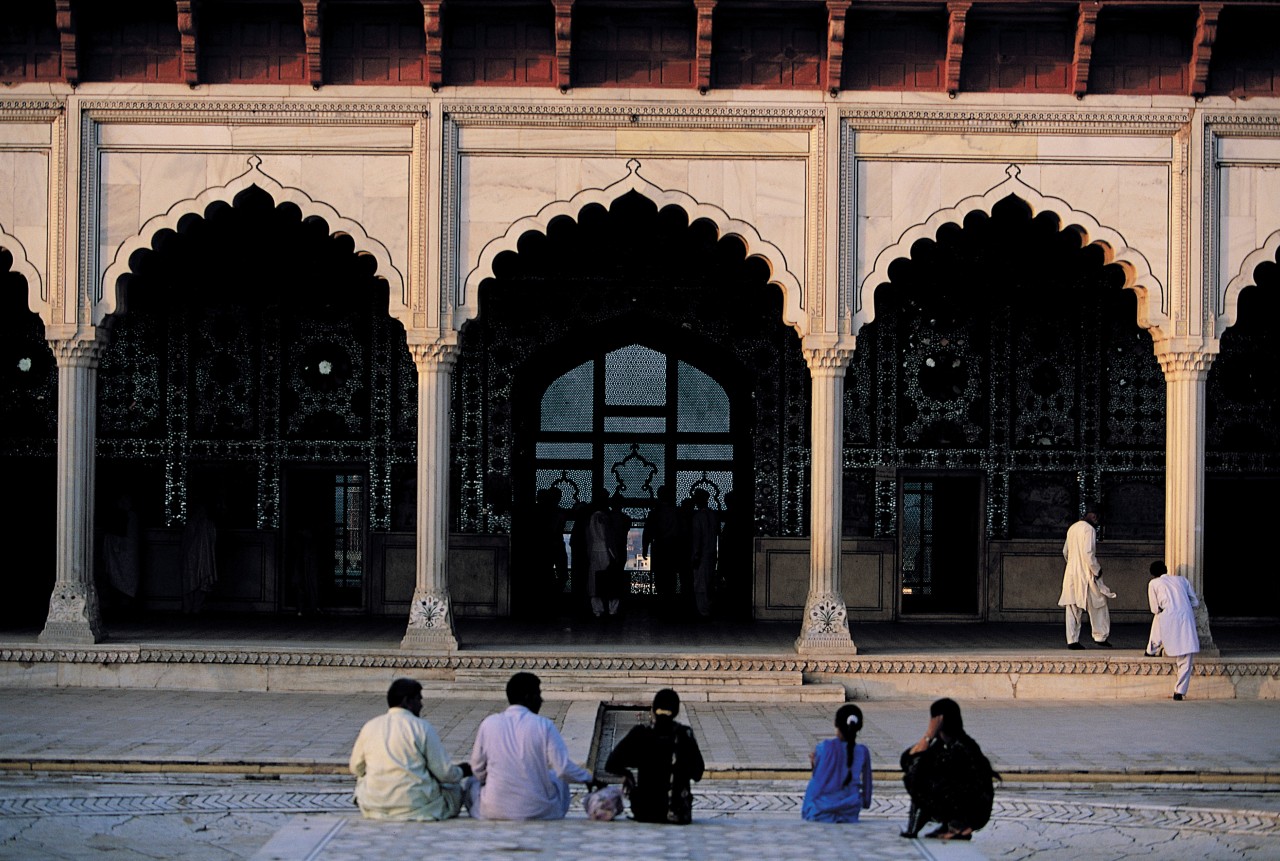 Arcades du palais des Miroirs ou Sheesh Mahal.