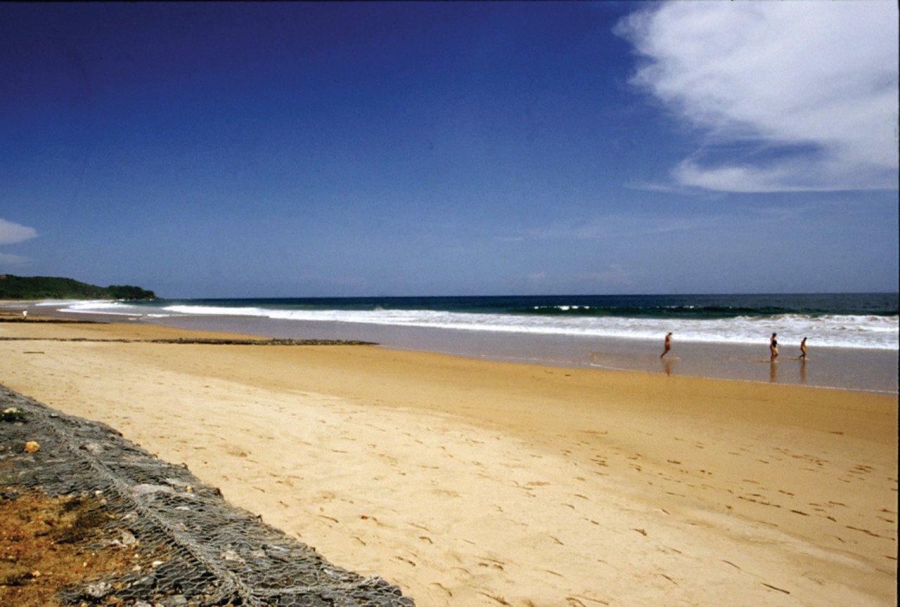 La plage de Busua, une étendue infinie de sable et de mer.