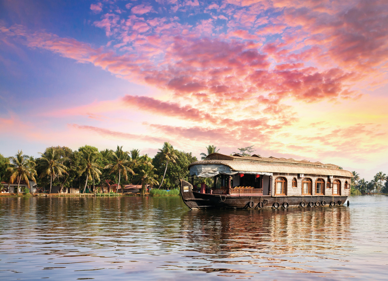 Houseboat traditionnel sur les rives du lac Vembanad à Alleppey.