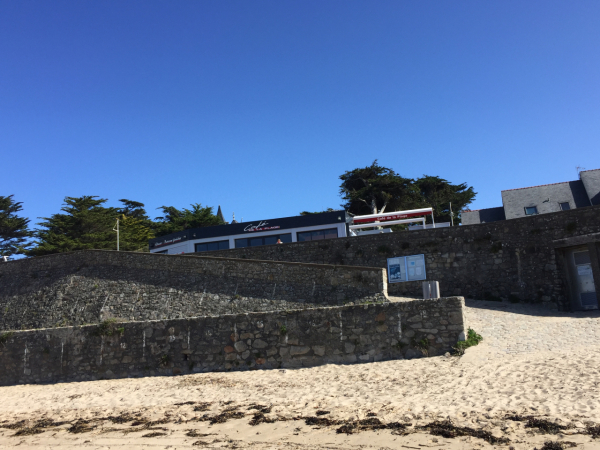 Le Café De La Plage Restaurant De Cuisine Française Batz